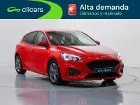 Usado Ford Focus ST-Line 125 CV (91 kW) 2021 Rojo Berlina