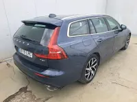 Begagnad Volvo V60 R-Design 390 HK (286 kW) 2020 Blå Kombi