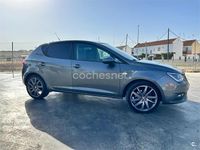 Usado Seat Ibiza FR 105 CV (77 kW) 2015 Gris / plata Berlina