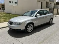 Usado Audi A4 130 CV (95 kW) 2002 Gris / plata Berlina