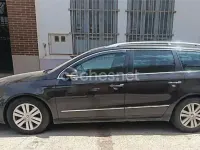 Usado VW Passat Highline 140 CV (102 kW) 2006 Marrón Familiar