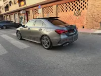 Usado Mercedes A200 163 CV (119 kW) 2019 Gris / plata Berlina