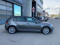 Usado VW Golf VII Advance 125 CV (91 kW) 2017 Gris / plata Berlina