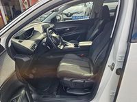 Usado Peugeot 3008 Allure 131 CV (96 kW) 2020 Blanco SUV