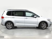 Usado VW Touran Life 150 CV (110 kW) 2025 Plateado Monovolumen
