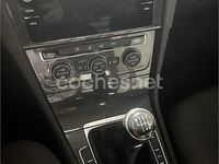 Usado VW Golf Sportsvan Advance 125 CV (91 kW) 2017 Gris / plata Monovolumen