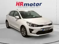 Usado Kia Rio 101 CV (74 kW) 2023 Blanco Utilitario