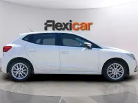Usado Seat Ibiza Reference 95 CV (69 kW) 2017 Blanco Berlina