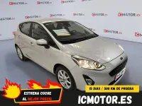 Usado Ford Fiesta Trend 85 CV (62 kW) 2018 Gris / plata Utilitario