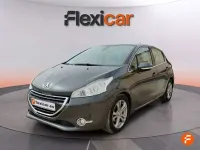 Usado Peugeot 208 Allure 120 CV (88 kW) 2015 Gris Utilitario