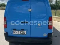 Usado Peugeot Partner Tepee Access 75 CV (55 kW) 2016 Azul Monovolumen