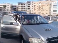 Usado Kia Carnival LX 144 CV (105 kW) 2004 Gris / plata Monovolumen