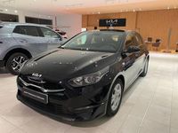 Usado Kia Ceed 100 CV (73 kW) 2023 Negro Utilitario