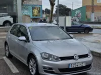Usado VW Golf VII Sportline 105 CV (77 kW) 2014 Gris / plata Berlina