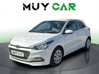 Usado Hyundai i20 90 CV (66 kW) 2018 Blanco Berlina