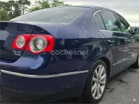 Usado VW Passat Highline 140 CV (102 kW) 2008 Azul Berlina