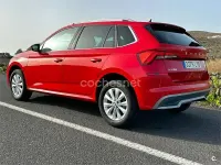 Usado Skoda Kamiq Ambition 110 CV (80 kW) 2022 Rojo SUV