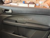 Usado Ford C-MAX Ghia 136 CV (100 kW) 2004 Gris / plata Monovolumen