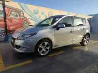 Usado Renault Scénic III Expression 105 CV (77 kW) 2009 Gris / plata Monovolumen