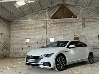 Usado VW Arteon R-line 150 CV (110 kW) 2018 Blanco Utilitario