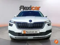 Usado Skoda Kamiq Ambition 110 CV (80 kW) 2023 Blanco SUV