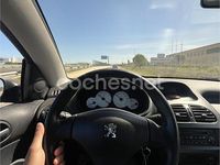 Usado Peugeot 206 CC 110 CV (80 kW) 2007 Gris / plata Descapotable