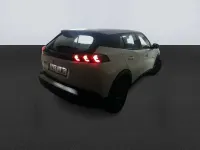 Usado Peugeot 2008 Active 110 CV (80 kW) 2022 Blanco SUV