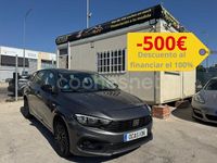 Usado Fiat Tipo Cross 130 CV (95 kW) 2022 Gris / plata Familiar