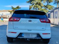 Usado Kia Niro 141 HP (103 kW) 2019 Branco SUV