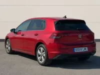 Usado VW Golf VIII Life 110 CV (80 kW) 2022 Rojo Berlina