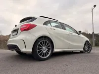 Usado Mercedes A180 AMG line 122 CV (89 kW) 2015 Blanco Utilitario