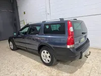 Usado Volvo XC70 Momentum 185 CV (136 kW) 2005 Azul Familiar