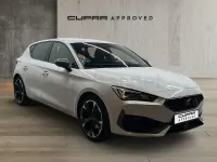 Usado Cupra Leon 150 CV (110 kW) 2023 Blanco Berlina