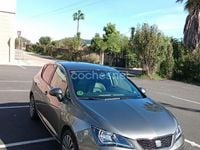 Usado Seat Ibiza Reference 90 CV (66 kW) 2016 Gris / plata Berlina