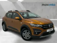 Usado Dacia Sandero Comfort 101 CV (74 kW) 2022 Naranja Berlina