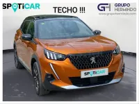 Usado Peugeot 2008 GT 130 CV (95 kW) 2021 Naranja SUV
