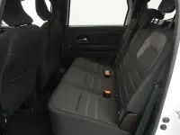 Usado Dacia Jogger Expression 100 CV (73 kW) 2024 Blanco Monovolumen