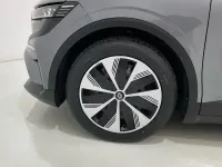 Usado Renault Mégane Evolution 95 kW (130 CV) 2023 Gris Berlina