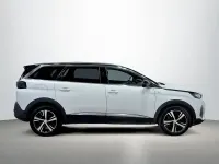 Usado Peugeot 5008 GT 131 CV (96 kW) 2023 Blanco SUV