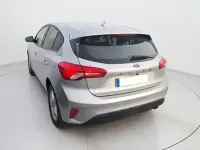 Usado Ford Focus Trend+ 125 HP (91 kW) 2021 Cinzento Sedan