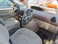 Usado Citroën Xsara Picasso Exclusive 90 CV (66 kW) 2004 Beige Monovolumen