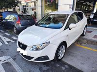 Usado Seat Ibiza Style 90 CV (66 kW) 2011 Blanco Utilitario