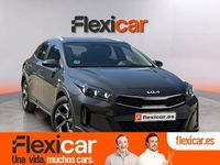 Usado Kia XCeed 100 CV (73 kW) 2024 Gris SUV