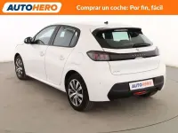 Usado Peugeot 208 Active 75 CV (55 kW) 2020 Blanco Utilitario