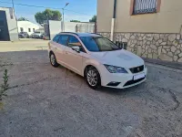 Usado Seat Leon Xperience 110 CV (80 kW) 2016 Blanco Familiar