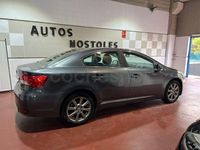 Usado Toyota Avensis Advance 147 CV (108 kW) 2013 Gris / plata Berlina