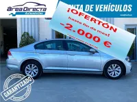 Usado VW Passat 150 CV (110 kW) 2021 Gris / plata Berlina