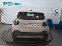 Usado Jeep Avenger Altitude 100 CV (73 kW) 2025 Beige SUV