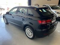 Usado Audi A3 116 CV (85 kW) 2018 Negro Berlina