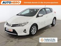 Usado Toyota Auris Active 125 CV (91 kW) 2015 Blanco Berlina
